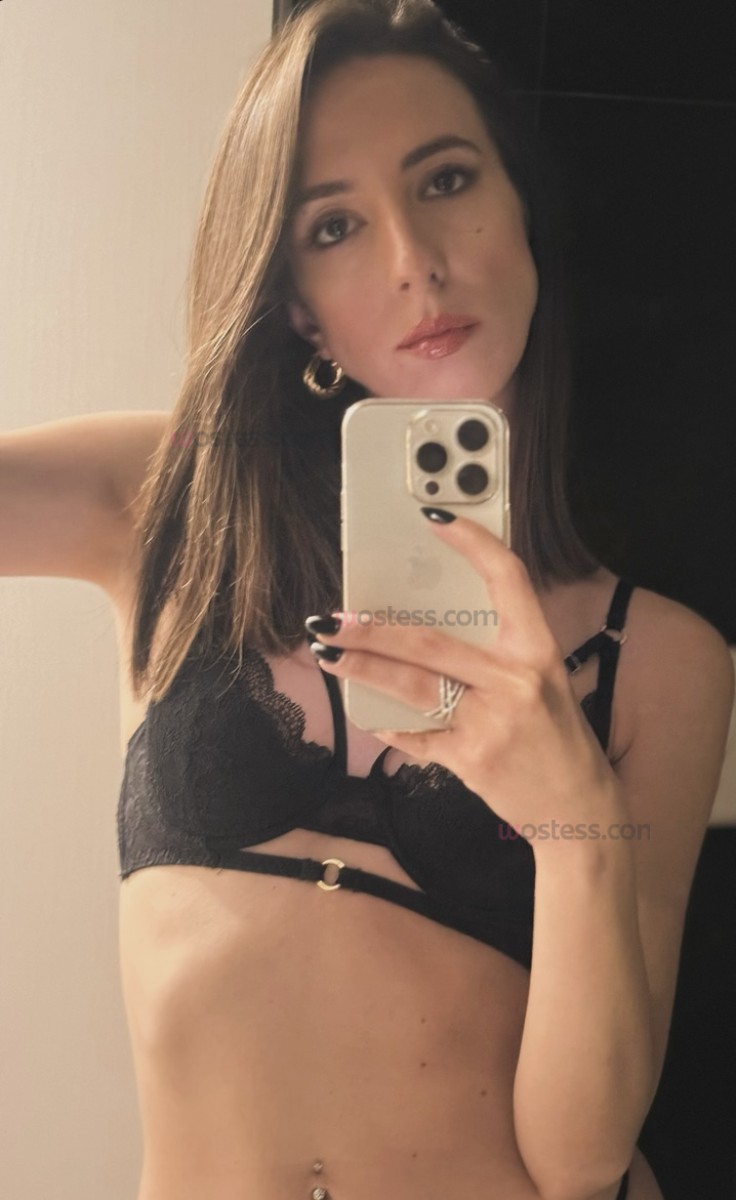 Monica